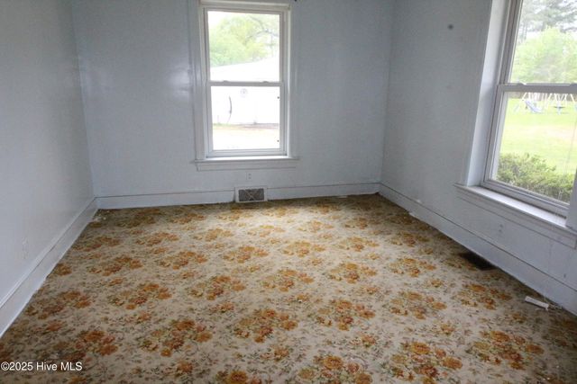 9055 Marlboro Road, Farmville, NC 27828