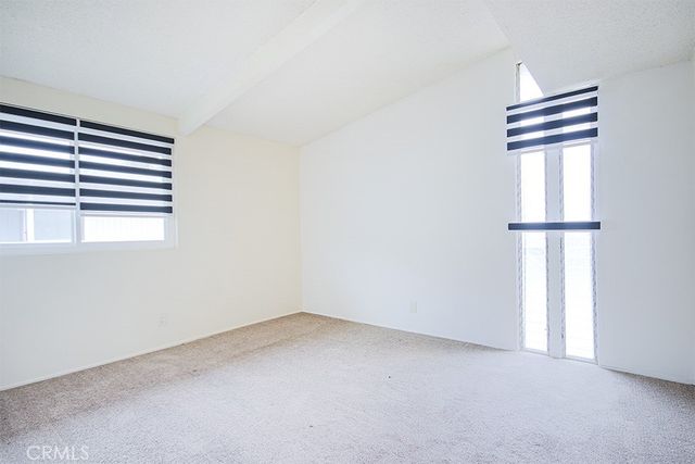 5542 Fernhill Circle B, Huntington Beach, CA 92649
