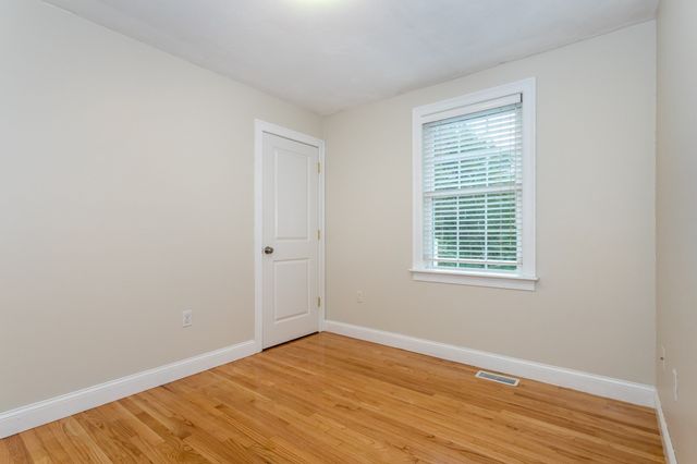 486 South St, Holbrook, MA 02343