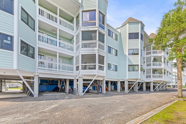 152 W Mariners Cay Drive 152, Folly Beach, SC 29439
