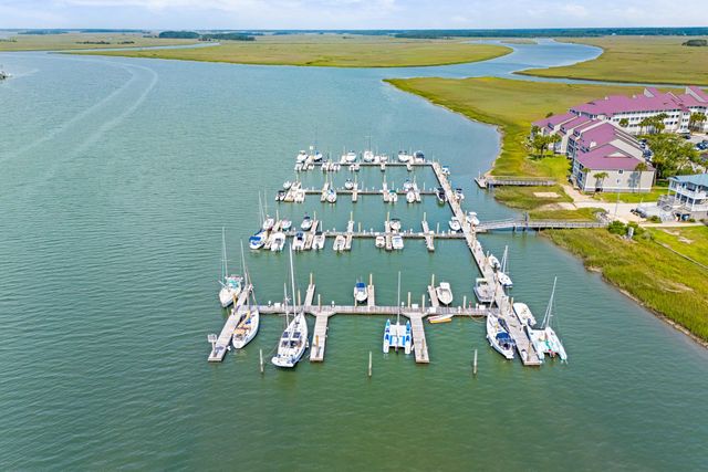 152 W Mariners Cay Drive 152, Folly Beach, SC 29439
