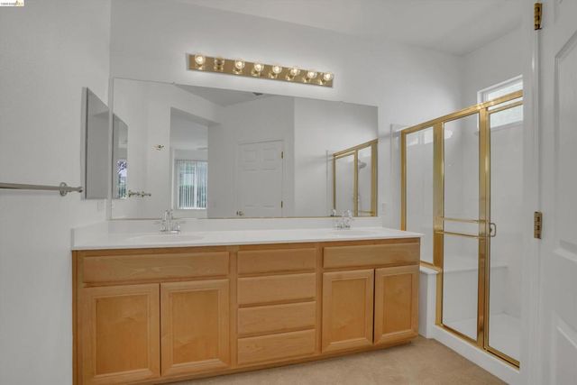 1852 Island Park Pl, Brentwood, CA 94513