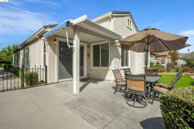 1852 Island Park Pl, Brentwood, CA 94513