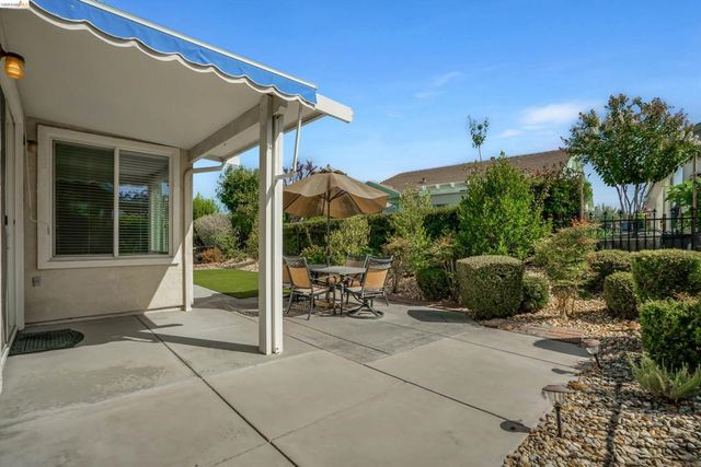 1852 Island Park Pl, Brentwood, CA 94513
