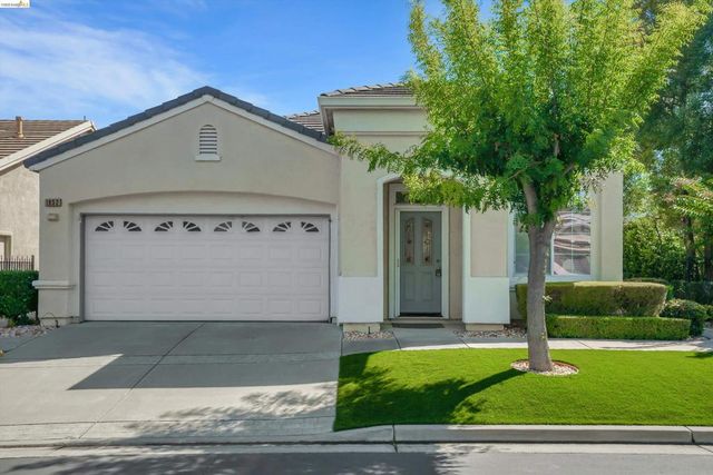 1852 Island Park Pl, Brentwood, CA 94513