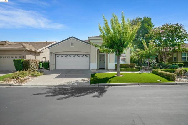 1852 Island Park Pl, Brentwood, CA 94513