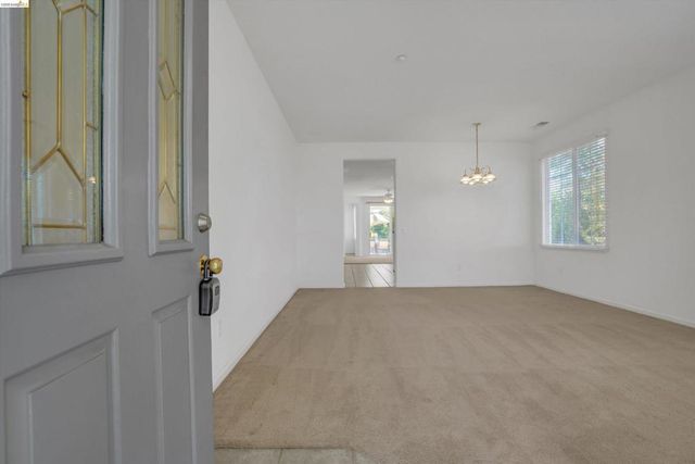 1852 Island Park Pl, Brentwood, CA 94513