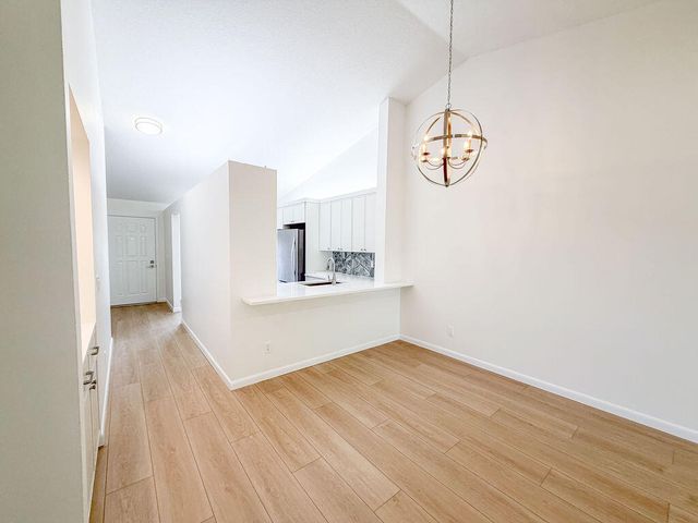 602 Pine Crest Circle B, Jupiter, FL 33458