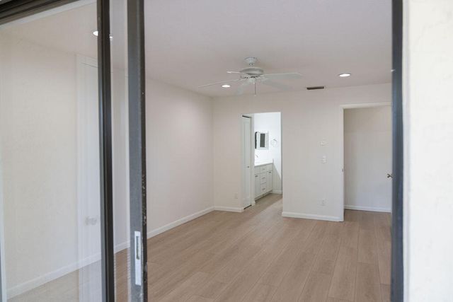 602 Pine Crest Circle B, Jupiter, FL 33458