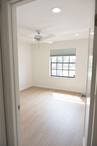 602 Pine Crest Circle B, Jupiter, FL 33458