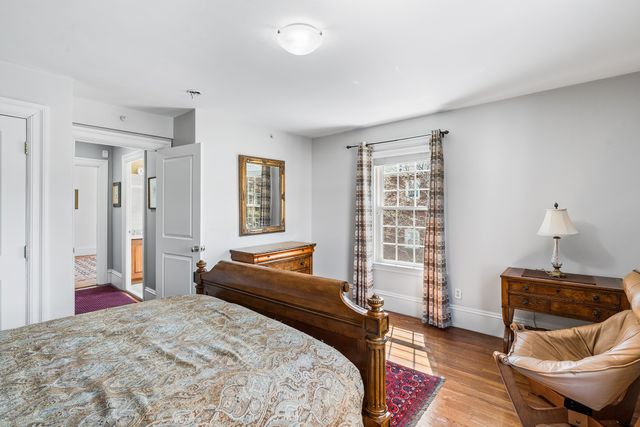 81 Forest St 81, Medford, MA 02155