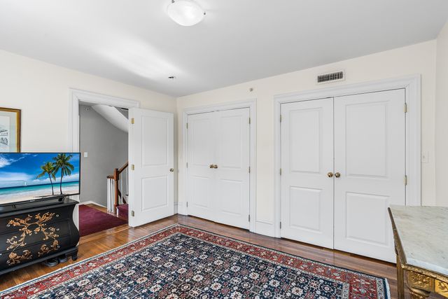81 Forest St 81, Medford, MA 02155