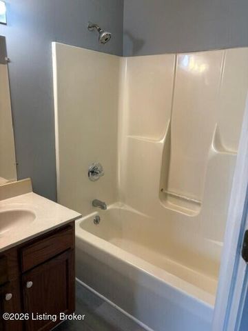 437 S 17th St, Louisville, KY 40203
