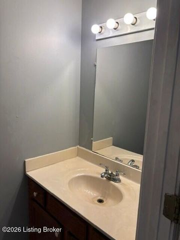 437 S 17th St, Louisville, KY 40203