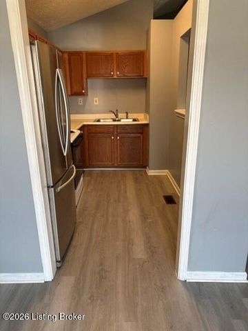 437 S 17th St, Louisville, KY 40203