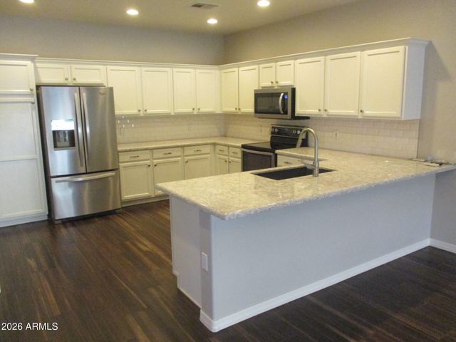 719 N TANGERINE Drive, Chandler, AZ 85226