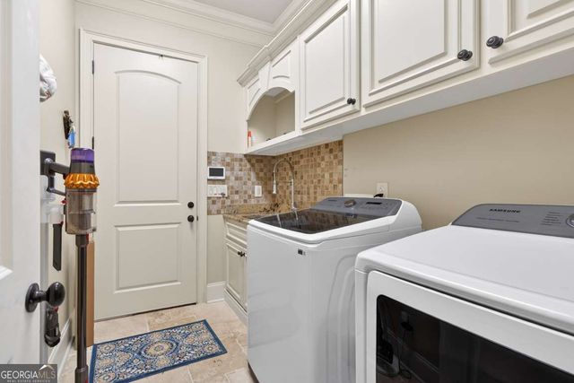 6010 Robbs Drive, Cumming, GA 30041
