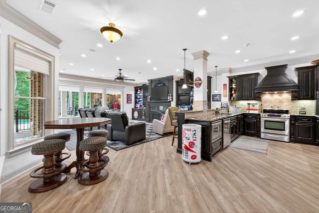 6010 Robbs Drive, Cumming, GA 30041