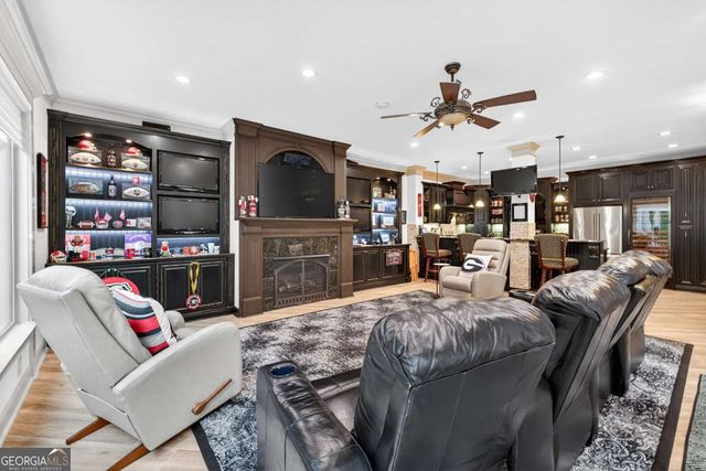 6010 Robbs Drive, Cumming, GA 30041