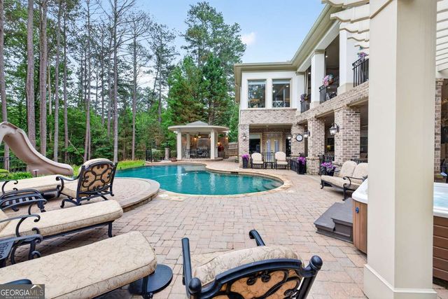 6010 Robbs Drive, Cumming, GA 30041
