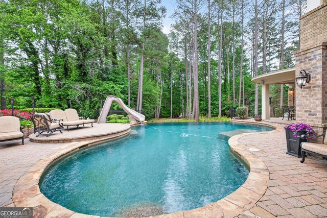 6010 Robbs Drive, Cumming, GA 30041