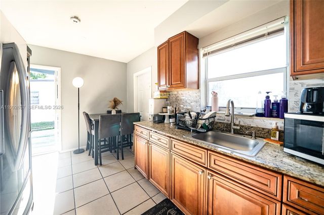 1119 NW 10th Pl, Fort Lauderdale, FL 33311