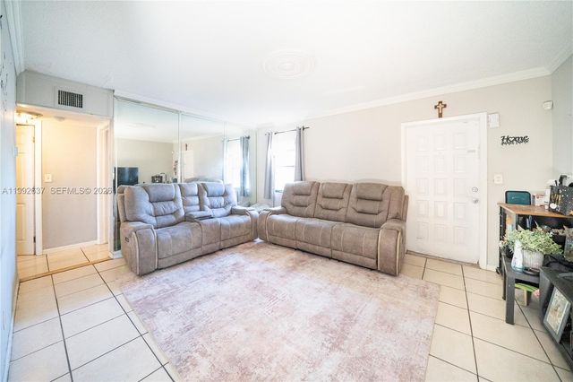 1119 NW 10th Pl, Fort Lauderdale, FL 33311