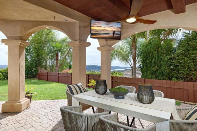 6811 VIANDA COURT, Carlsbad, CA 92009
