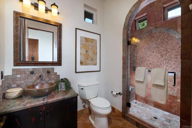 6811 VIANDA COURT, Carlsbad, CA 92009