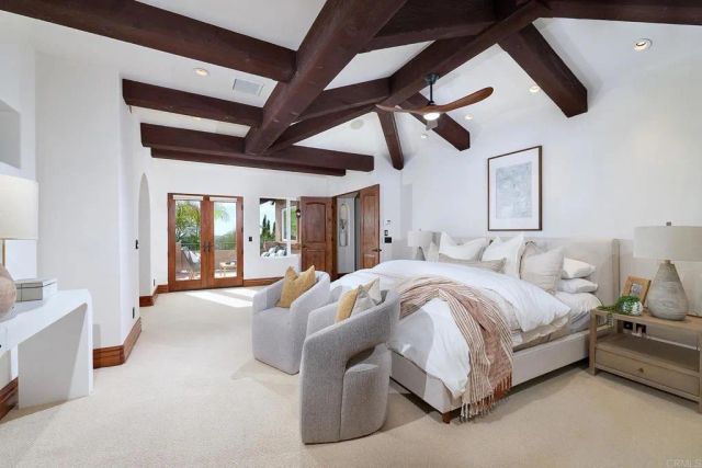6811 VIANDA COURT, Carlsbad, CA 92009