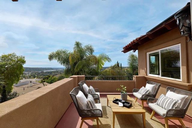 6811 VIANDA COURT, Carlsbad, CA 92009