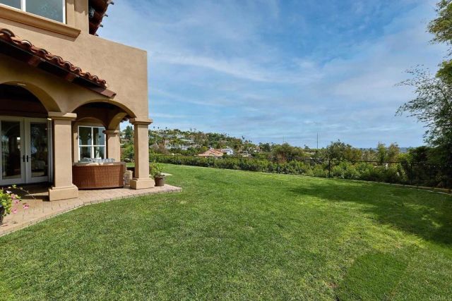 6811 VIANDA COURT, Carlsbad, CA 92009