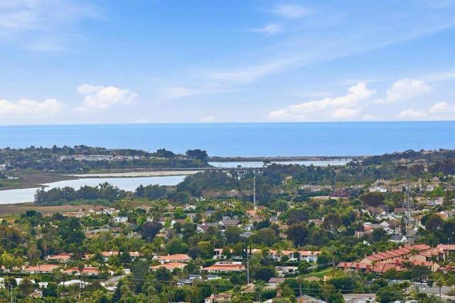 6811 VIANDA COURT, Carlsbad, CA 92009