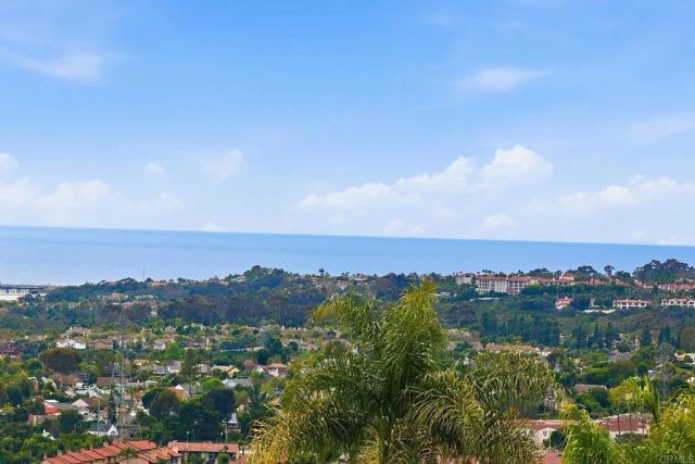 6811 VIANDA COURT, Carlsbad, CA 92009