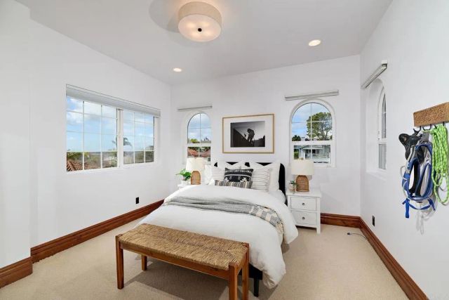 6811 VIANDA COURT, Carlsbad, CA 92009