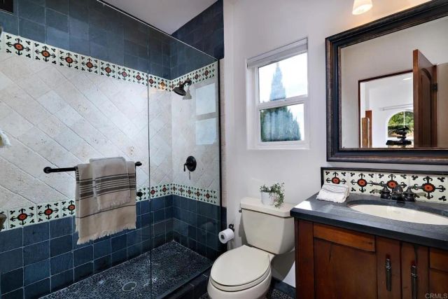6811 VIANDA COURT, Carlsbad, CA 92009