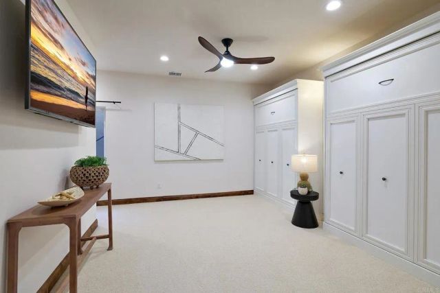 6811 VIANDA COURT, Carlsbad, CA 92009