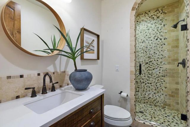 6811 VIANDA COURT, Carlsbad, CA 92009