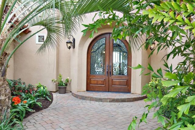 6811 VIANDA COURT, Carlsbad, CA 92009
