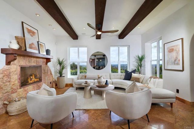 6811 VIANDA COURT, Carlsbad, CA 92009