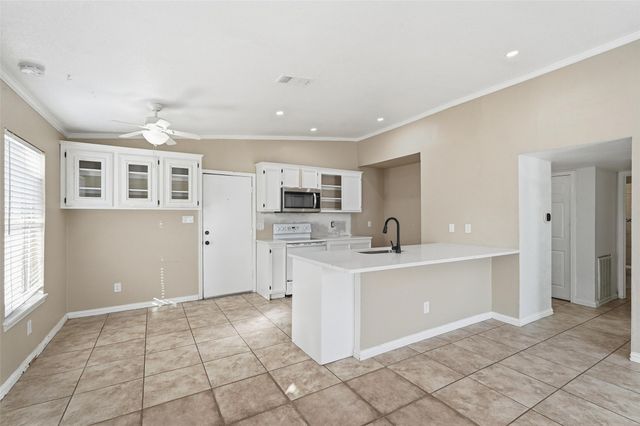 9420 Kerrville Street, Dallas, TX 75227