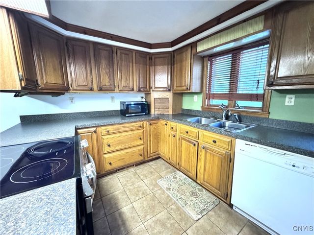 1765 West Road, Oneida, NY 13421