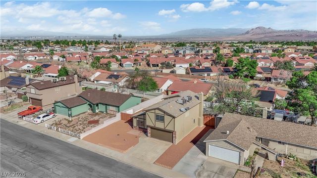 785 Grape Vine Avenue, Henderson, NV 89002