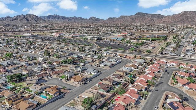 785 Grape Vine Avenue, Henderson, NV 89002