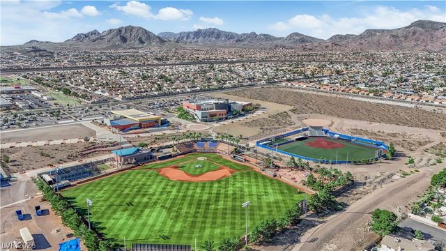 785 Grape Vine Avenue, Henderson, NV 89002