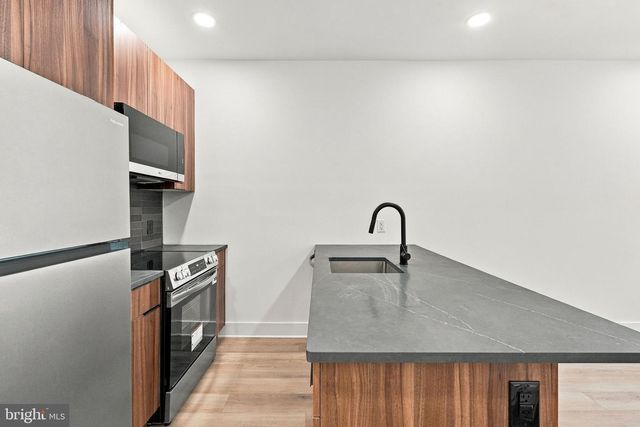 1946 ROWAN ST, Philadelphia, PA 19140