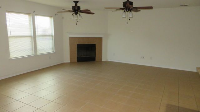 753 Snowy Orchid Lane, Desoto, TX 75115