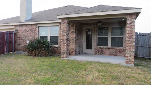 753 Snowy Orchid Lane, Desoto, TX 75115