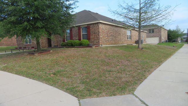 753 Snowy Orchid Lane, Desoto, TX 75115