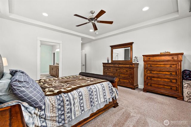 3335 Arrowroot Street SE, Lacey, WA 98513